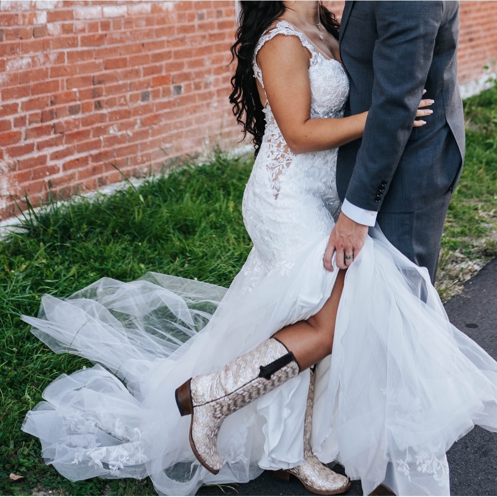 Tanner Mark bride  boots